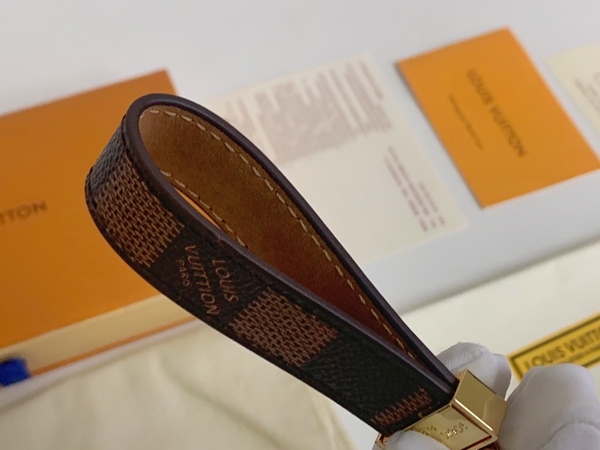 ブランドキーホルダー内部構造